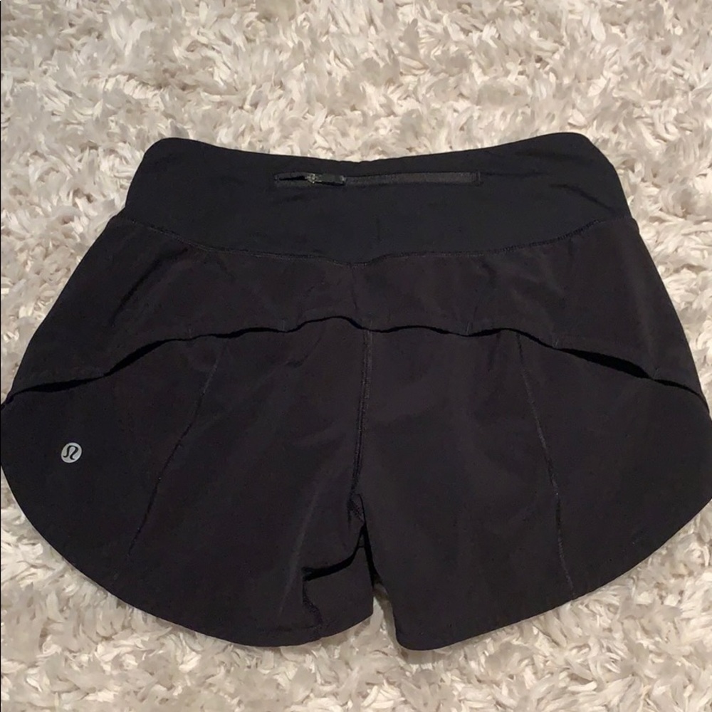 LULULEMON BLACK SHORTS